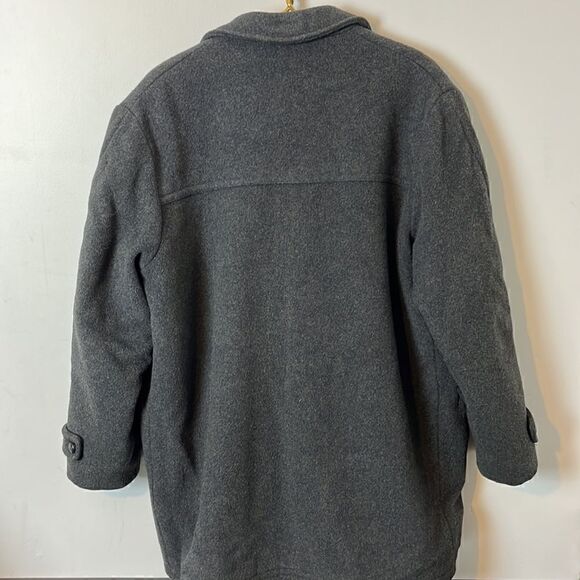 Wool insulated 3 button coat - Picture 2 of 10